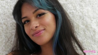 Wow, This New Super Sexy Teen Girl Pleases Like Crazy