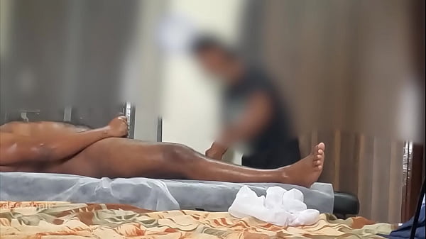 Hidden Cam Catches Steamy Happy Ending Massage