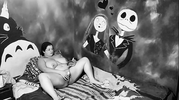 Hidden Security Cam Catches Curvy Girl Teasing